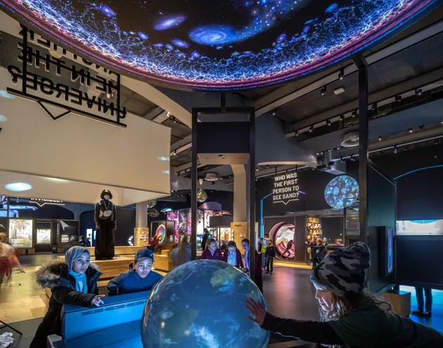 overview of the exhibition.