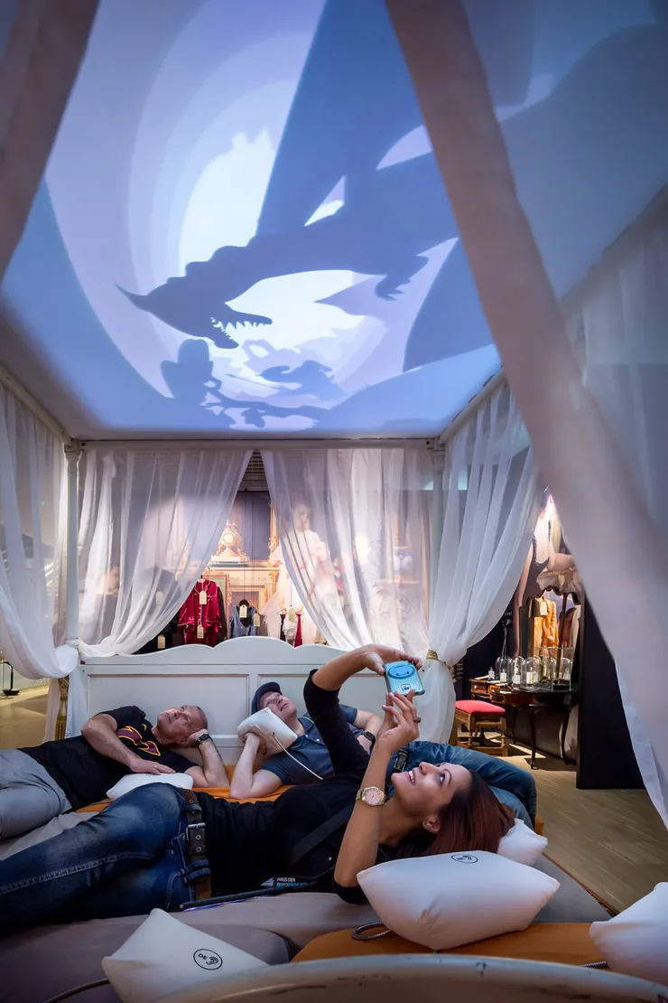 Fairytales bed with animation