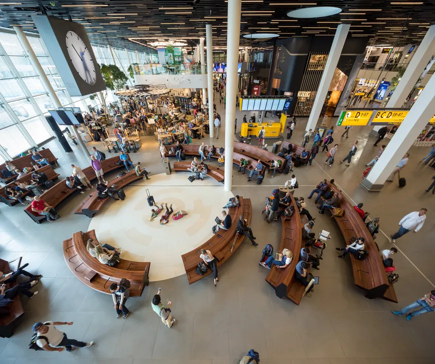 Central seating square with Maarten Baas clock