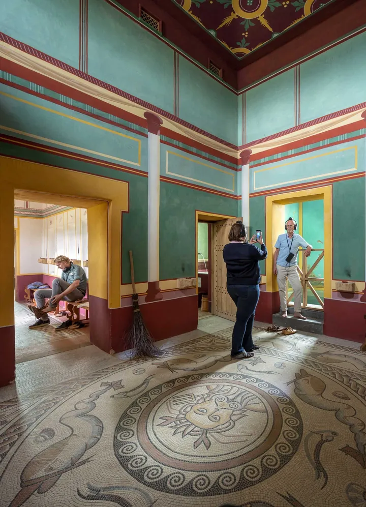 villa bath house